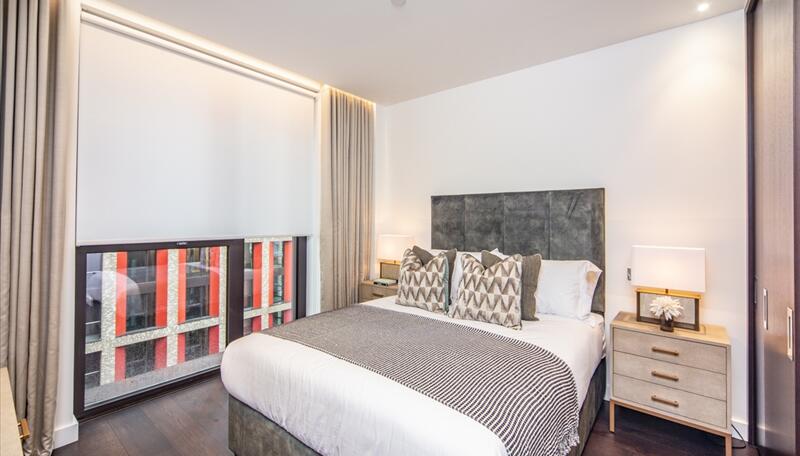 2 bed property in 4 Thornes House, 6-8 Charles Clowes Walk, London